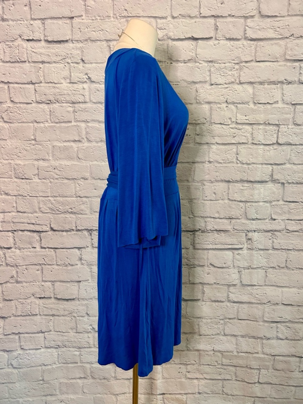 Nicole Miller Lapis Blue Rayon V-Neck Midi Dress Belt Knit Flowy Office Siren - Picture 8 of 12